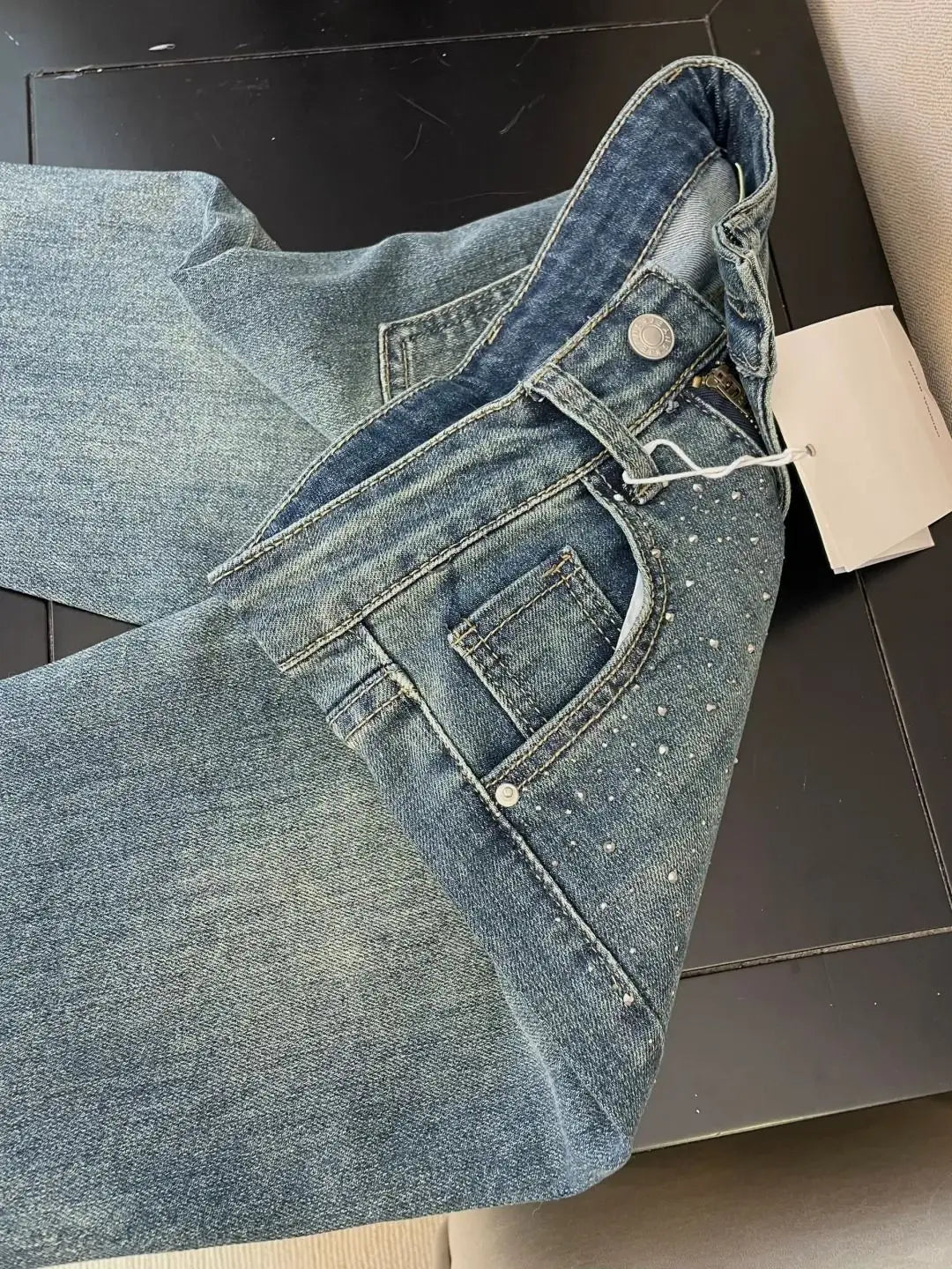Retro Washed High-Waisted Straight-Leg Jeans