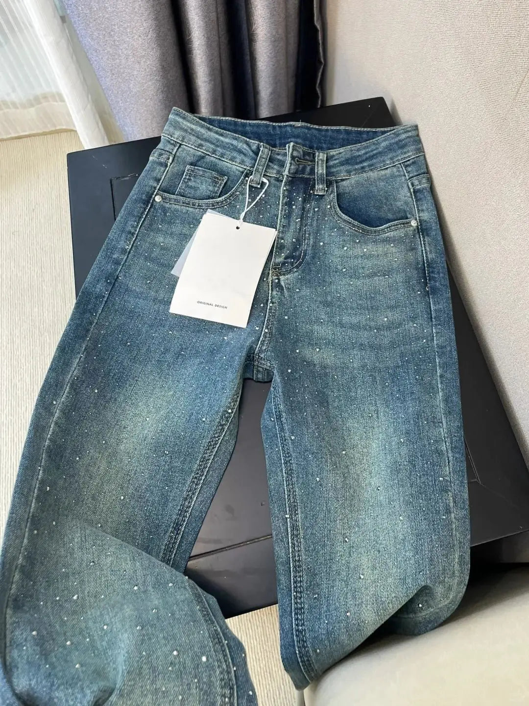 Retro Washed High-Waisted Straight-Leg Jeans